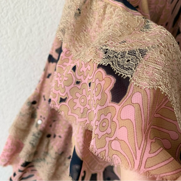 Valentino y2k lace bell sleeve blouse - Picture 8 of 16